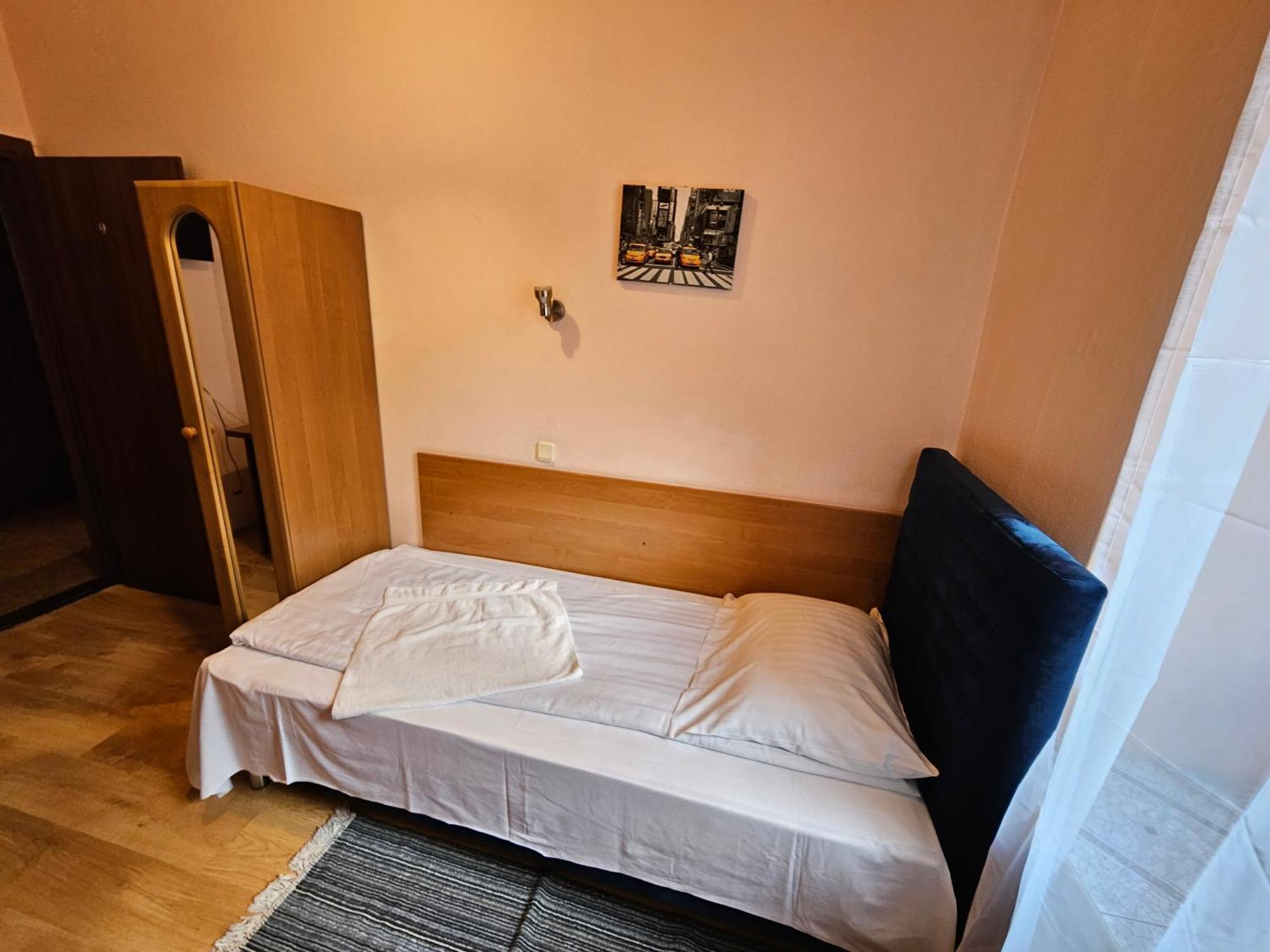 Hotel Haga Czestochowa Ngoại thất bức ảnh