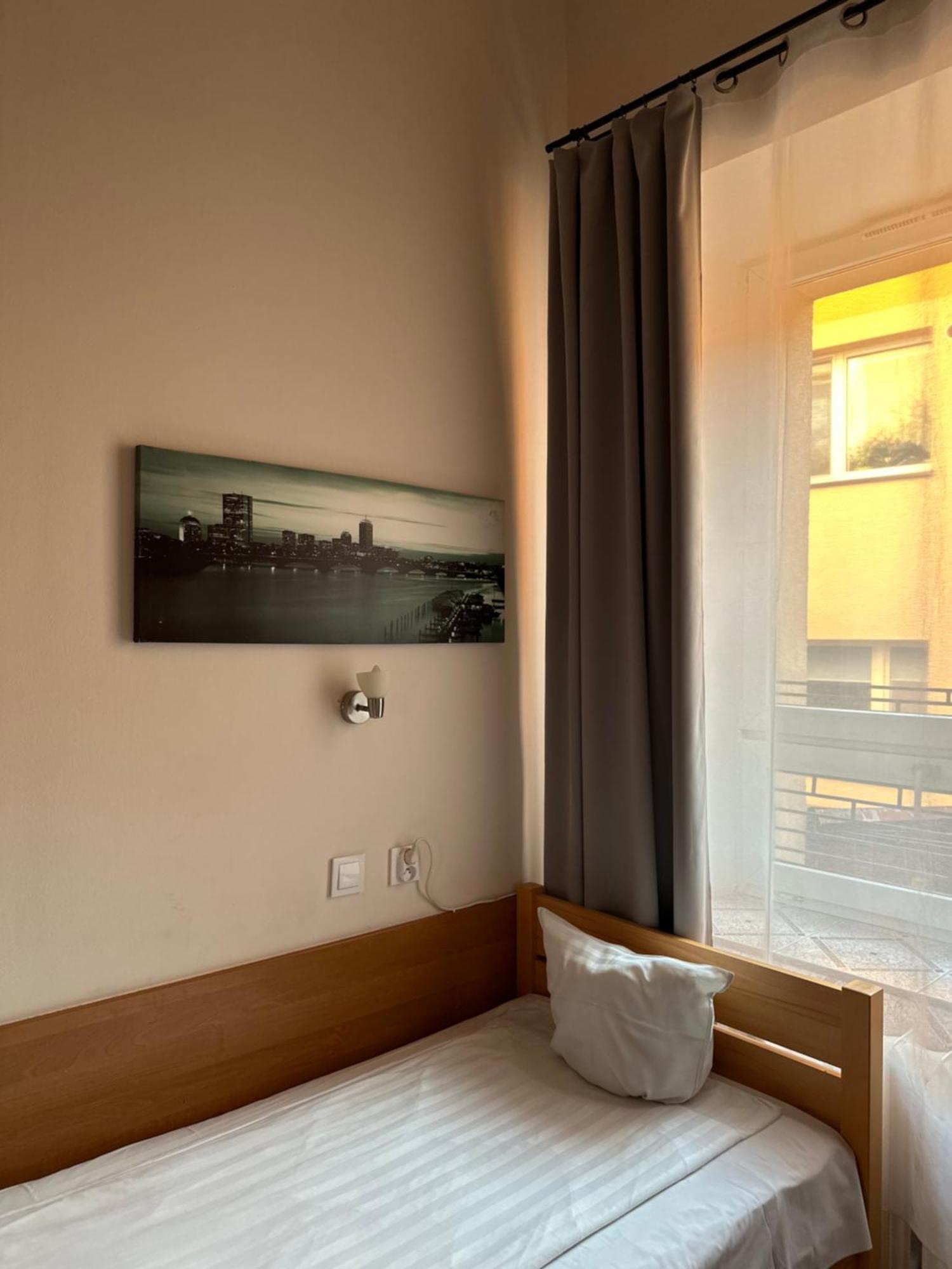 Hotel Haga Czestochowa Ngoại thất bức ảnh