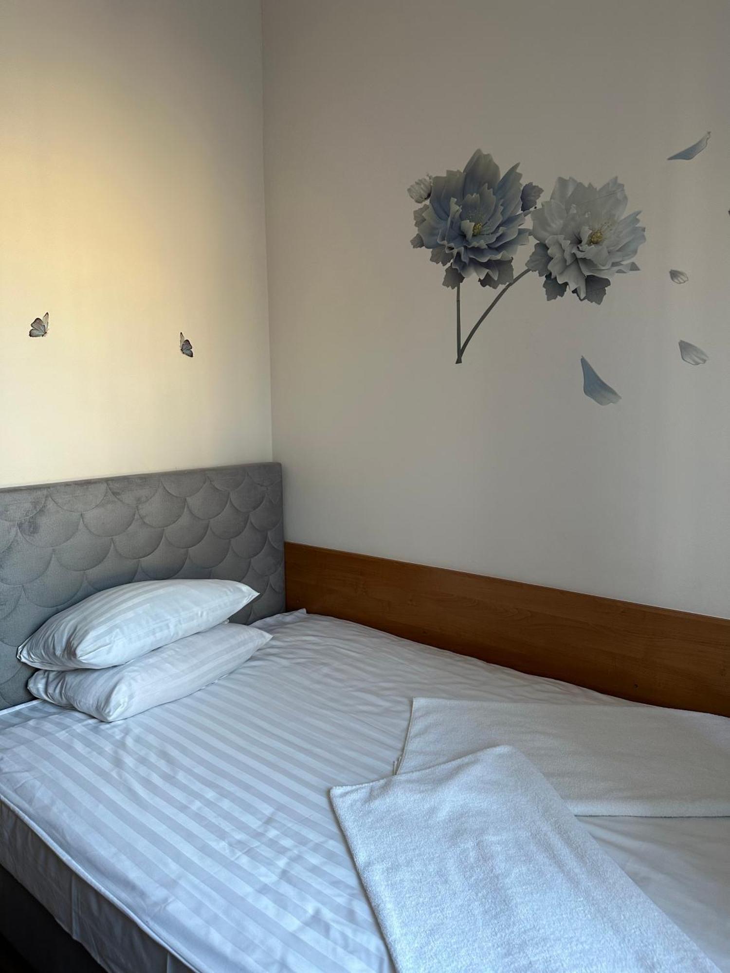 Hotel Haga Czestochowa Ngoại thất bức ảnh