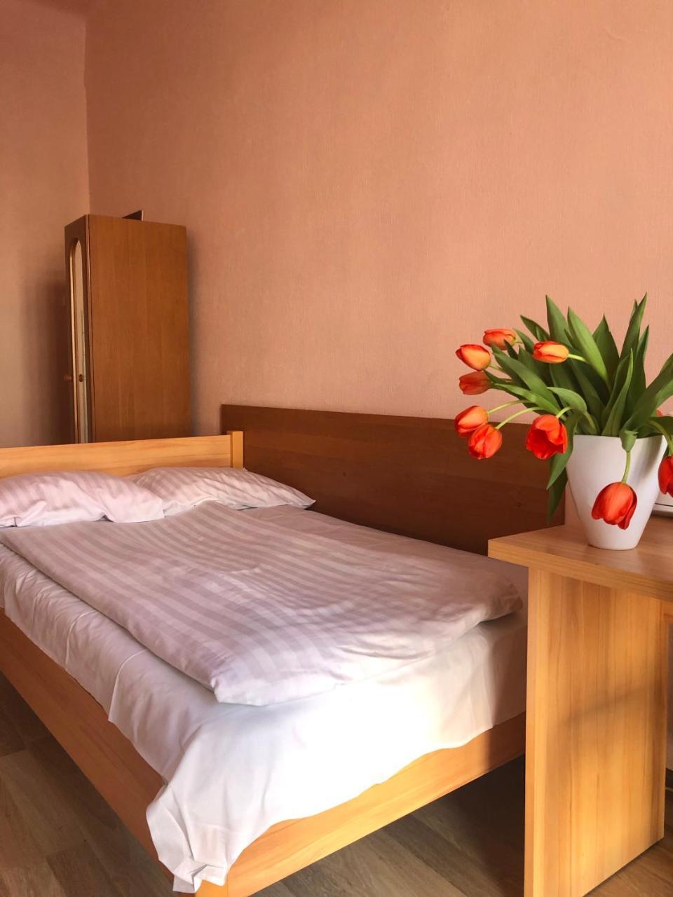 Hotel Haga Czestochowa Ngoại thất bức ảnh
